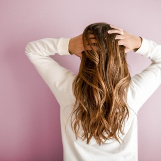 Brüchige Haare: Was hilft wirklich?